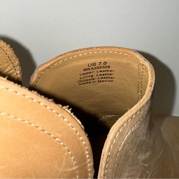 NEW Nisolo Mia Everyday Leather Ankle Bootie Almond size 7 - Picture 10 of 10